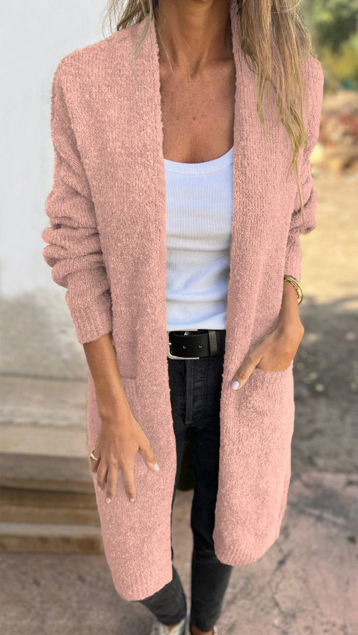 Cardigan femme léger, maille douce et confortable.  Coupe élégante et polyvalente, parfait pour toutes les saisons.