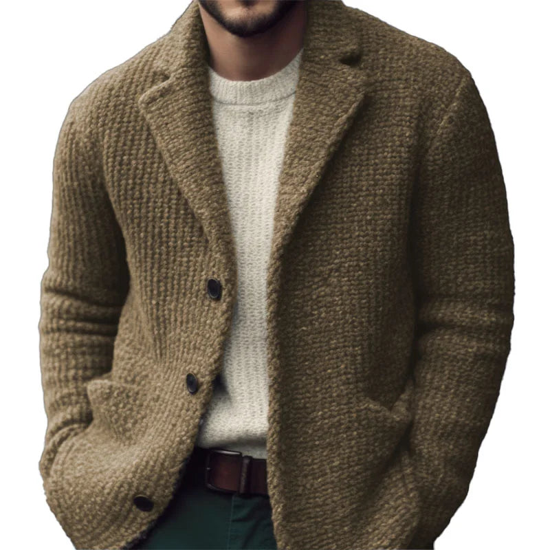Cardigan homme décontracté ou habillé. Veste chaude pour superposition en automne/hiver. Style élégant et confortable.