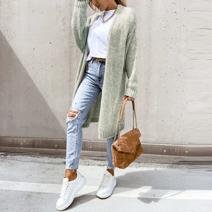 Cardigan long oversize femme kaki, élégance décontractée et confort, idéal pour superposition.