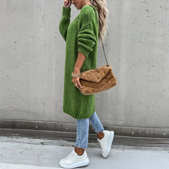 Cardigan femme noir, style chic et polyvalent, essentiel pour l'automne-hiver.