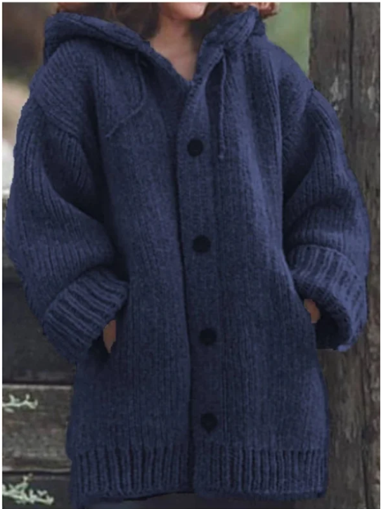 Cardigan tricoté femme à capuche, chandail confortable et mode pour temps froid, avec boutons.