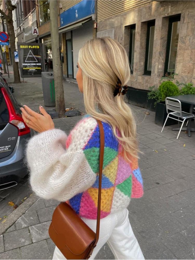 Cardigan tricoté femme, chaud et élégant.  Parfait pour l'automne/hiver.