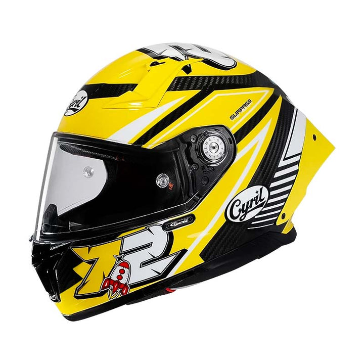 Casque moto intégral léger, fibre carbone.  Design aérodynamique, homologué DOT/ECE. Sécurité et confort.