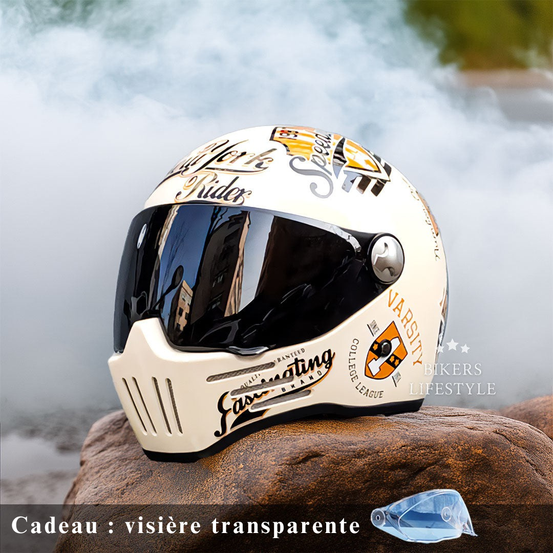 Casque moto intégral, sécurité optimale. Coque robuste, intérieur confortable. Homologué DOT/ECE.