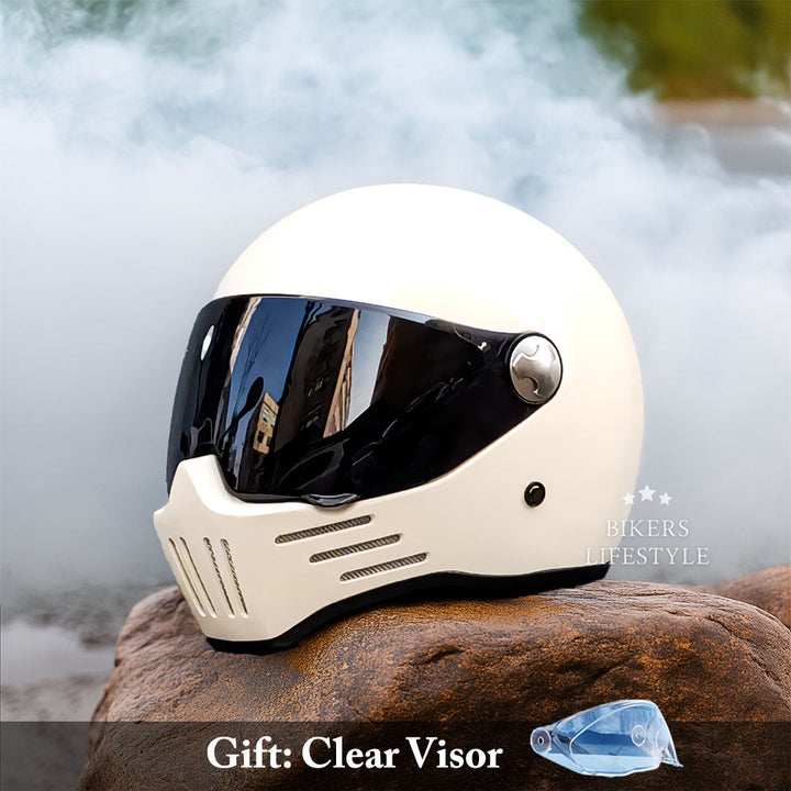 Casque moto intégral, sécurité optimale. Coque robuste, intérieur confortable. Homologué DOT/ECE.