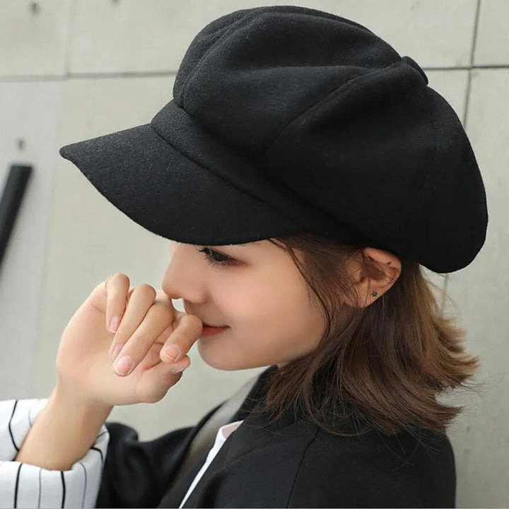 Casquette ballon vintage unisexe, accessoire mode parfait pour l'hiver. Style rétro et chaleur garantis.