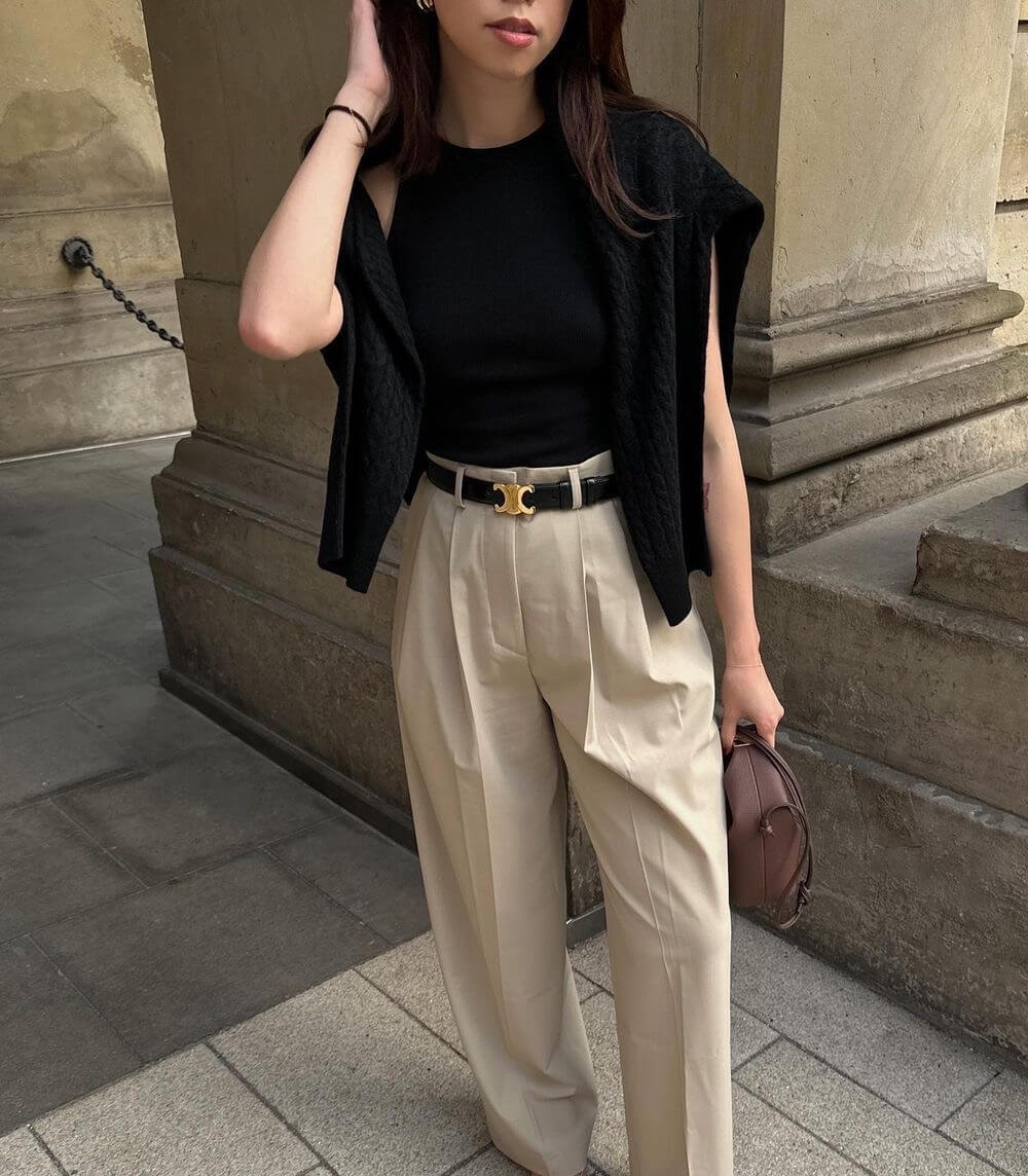 Ceinture femme élégante à boucle dorée, parfaite accessoire mode pour taille noir ou brun.