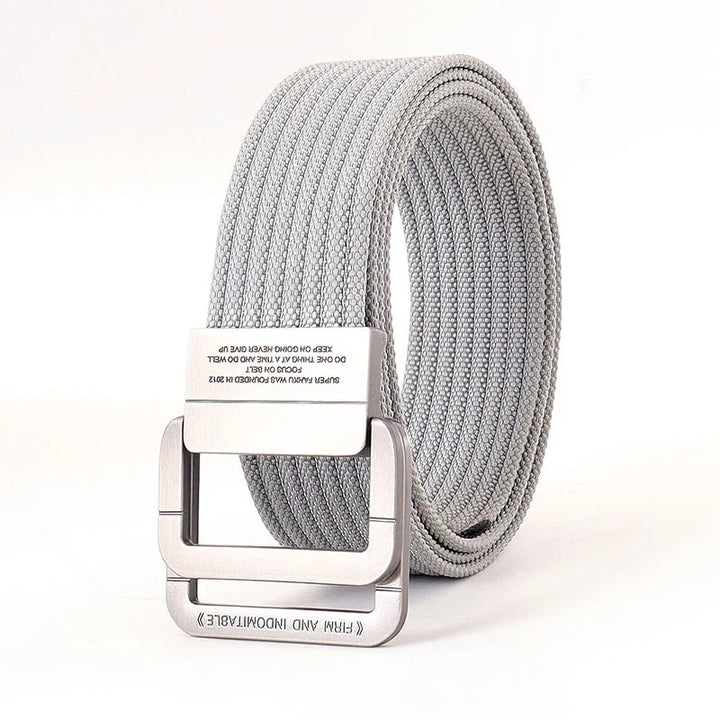 Ceinture ajustable unisexe avec motif rayé et boucle double anneau, confort garanti en toutes occasions.