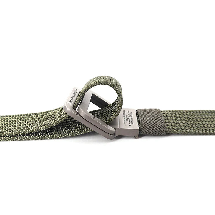 Élégante ceinture unisexe à rayures, boucle double anneau pour un ajustement parfait et un style affirmé.