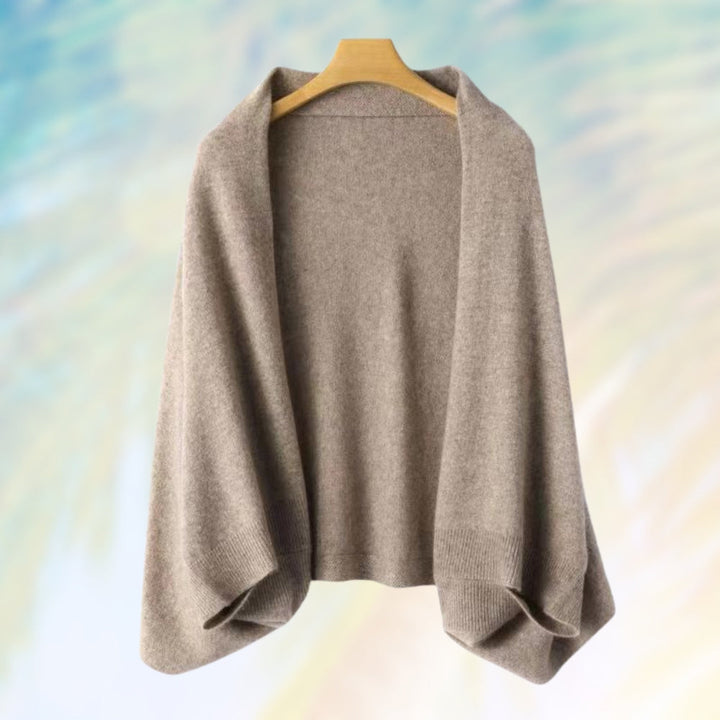Luxueuse écharpe femme offrant chaleur et douceur, parfaite pour compléter votre tenue de mode hiver.