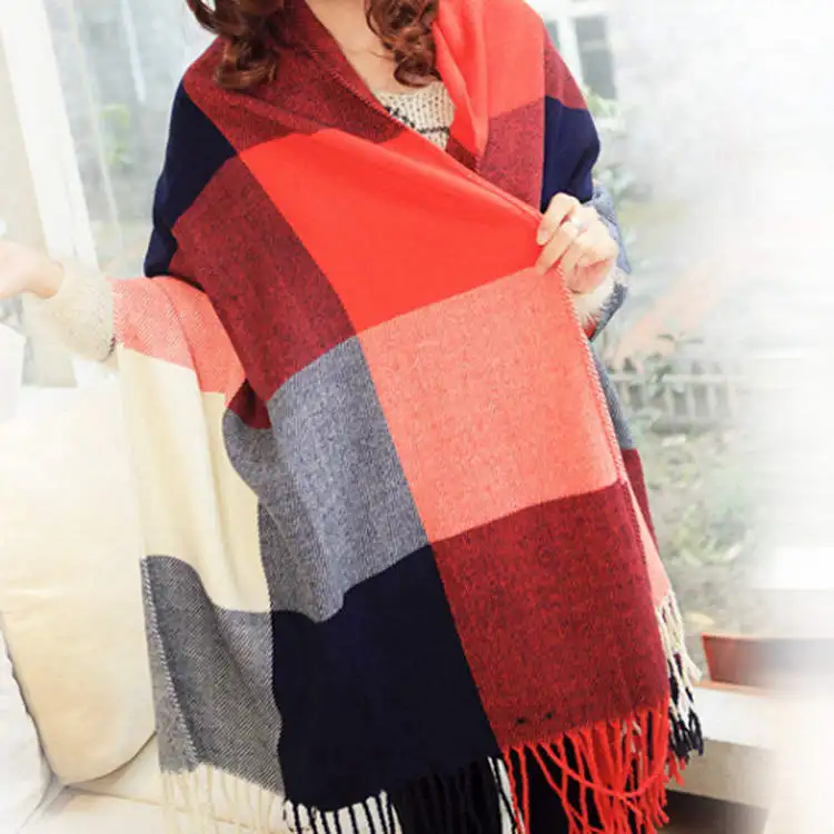 Cadeau idéal : écharpe femme douce et élégante, ajoutant une touche de chaleur et de style à l'hiver.