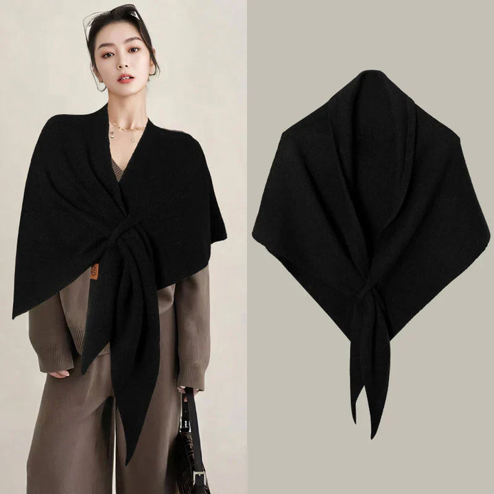 Chale confortable et chic, écharpe triangulaire mode femme, parfaite pour l'automne-hiver.