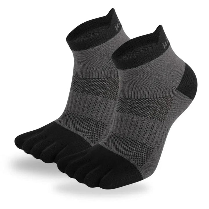 Chaussettes 5 orteils unies, noires, sensation pieds nus, respirantes, idéales pour yoga et sport.