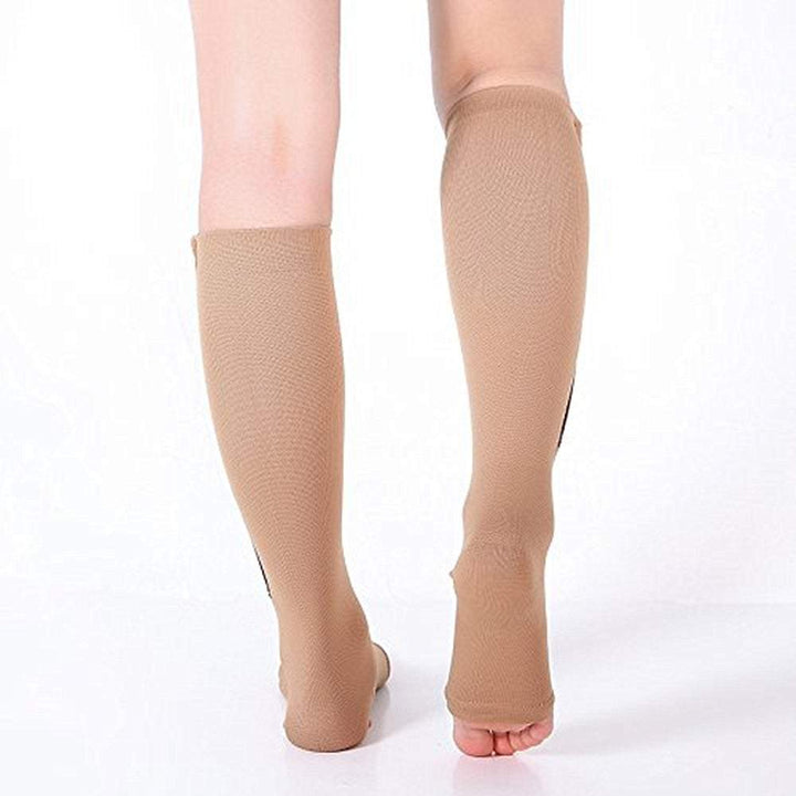 Chaussettes de compression respirantes unisexe 20-30 mmHg pour un confort quotidien et un soutien veineux optimal.