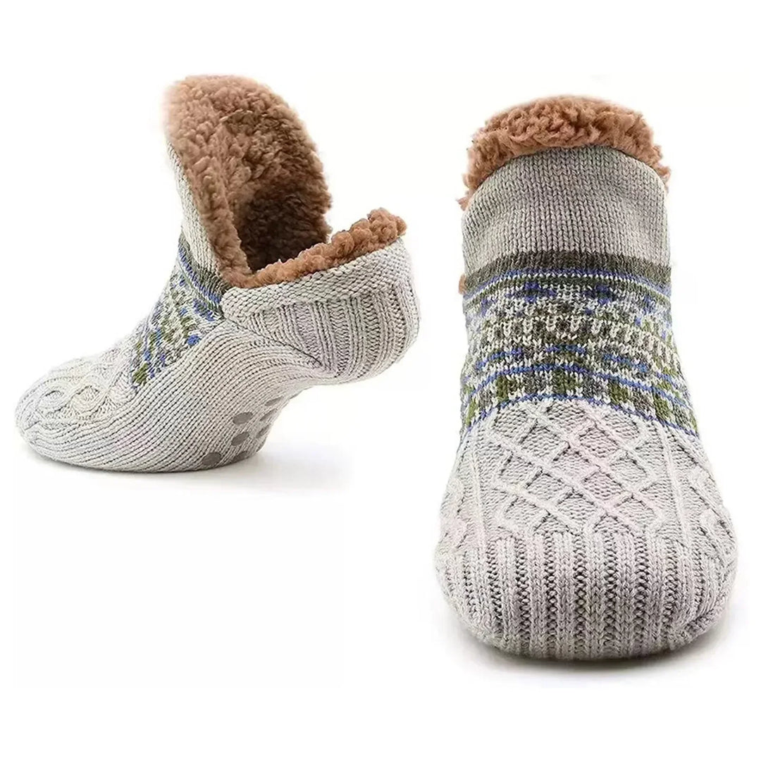 Chaussettes douillettes et antidérapantes pour un confort cocooning ultime à la maison.