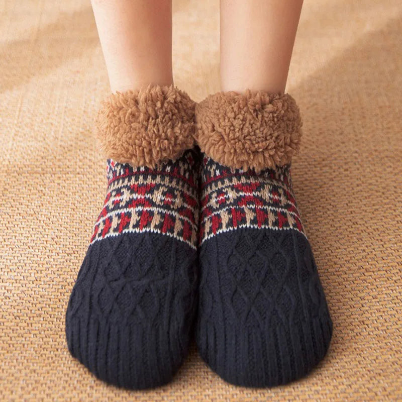 Chaussettes douillettes et antidérapantes, parfaites pour le confort à la maison, chaudes hiver.