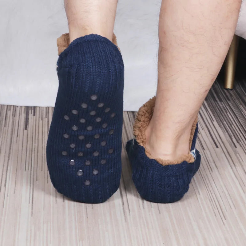 Chaussettes cocooning chaudes et antidérapantes, offrant un confort douillet pour vos pieds en hiver.