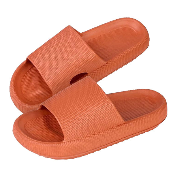 "Chausson ergonomique gris avec doublure douce et semelle antidérapante, idéal pour confort et sécurité à la maison."