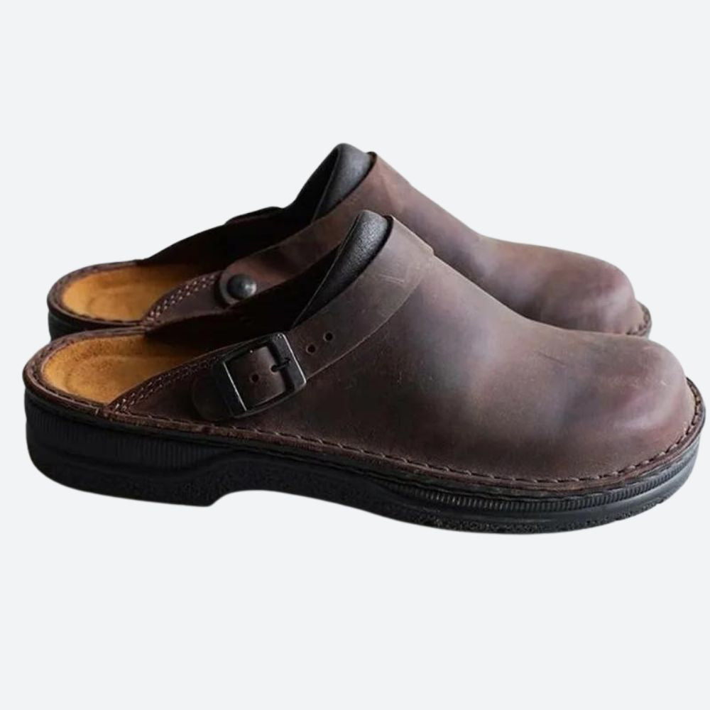 Chaussons cuir homme, confort orthopédique, soutien de la voûte plantaire.