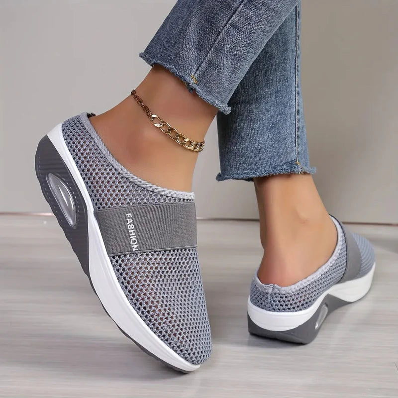 Mules confortables femme, légères et anti-choc pour une marche agréable.
