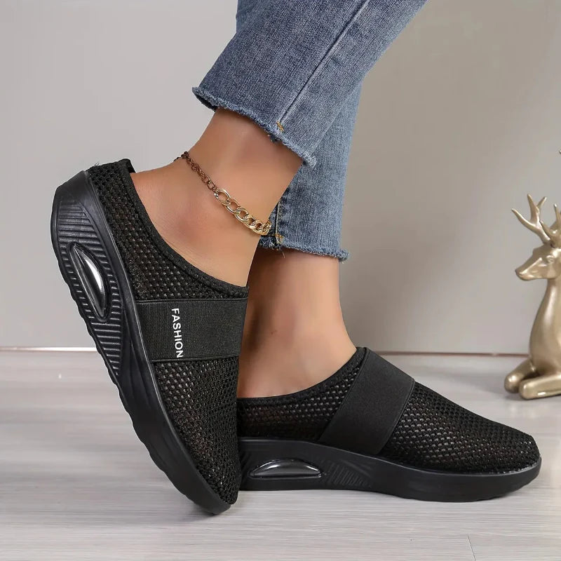Chaussons confortables femme, parfaites pour la marche, respirantes et idéales pour le bien-être.