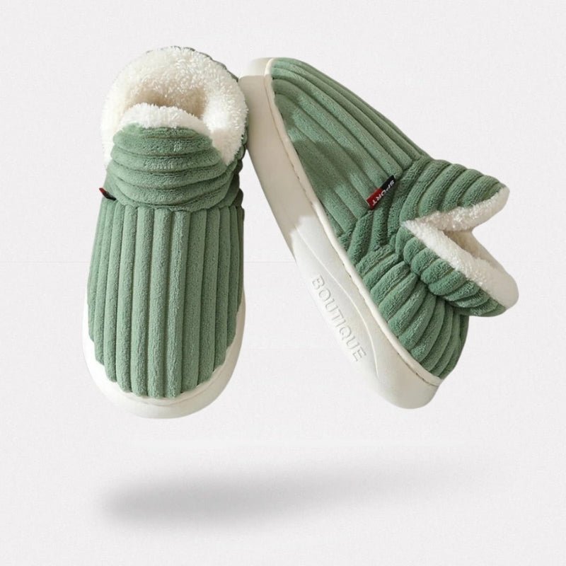 "Chaussons d'hiver pour femme, chauds et doux, avec semelle antidérapante, en coloris tendance."