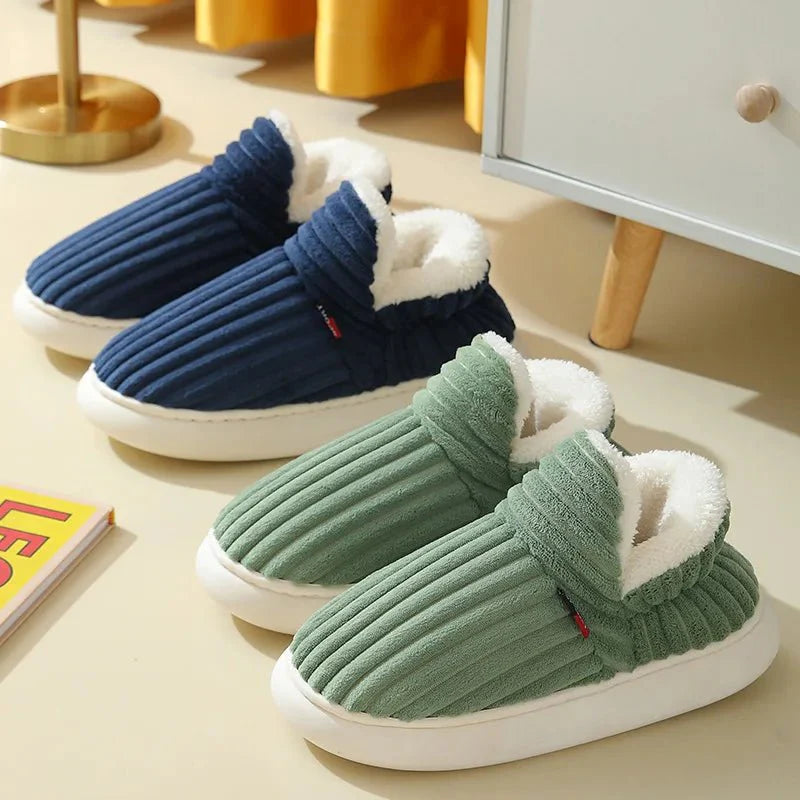 "Chaussons d'hiver pour femme, chauds et doux, avec semelle antidérapante, en coloris tendance."