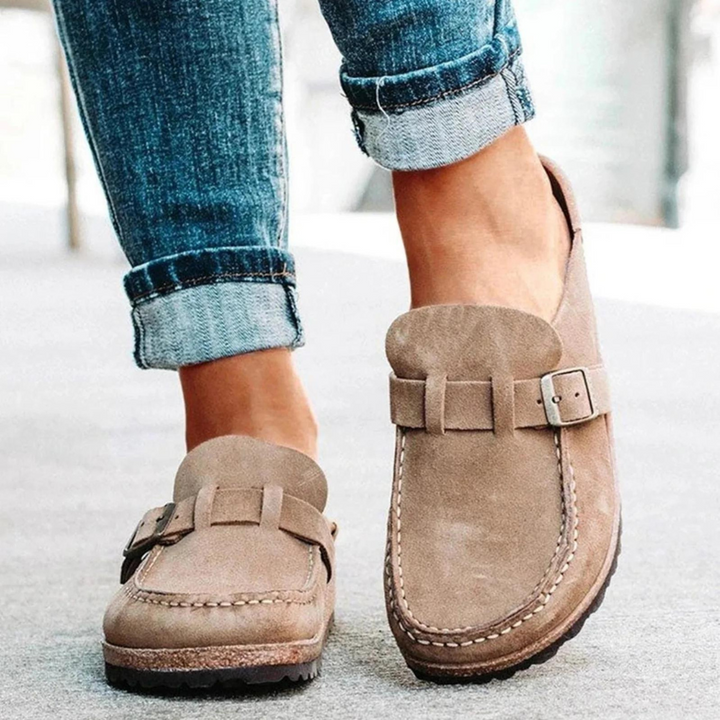 "Chaussons en liège ILMA, confortables, design moderne, semelle adaptative, rustique et élégante, pour femme."