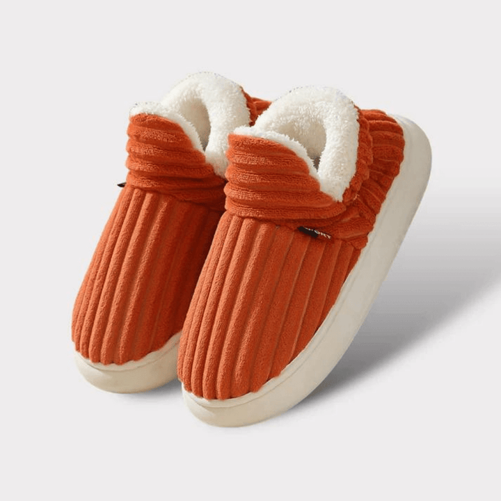 Chaussons femme design tricoté, intérieur moelleux, chaleur et antidérapant.