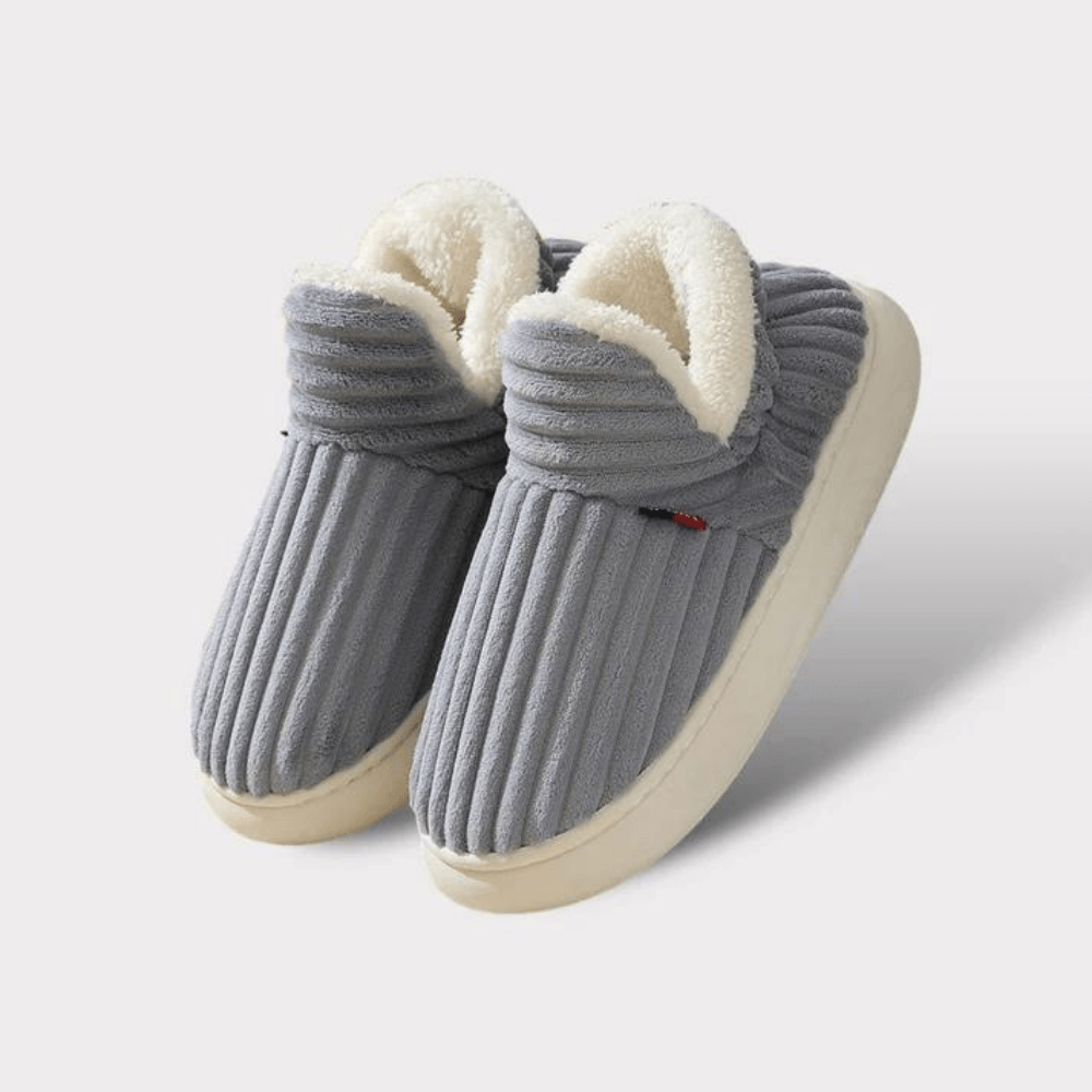 Chaussons femme avec semelle épaisse, confort supérieur et antidérapant.