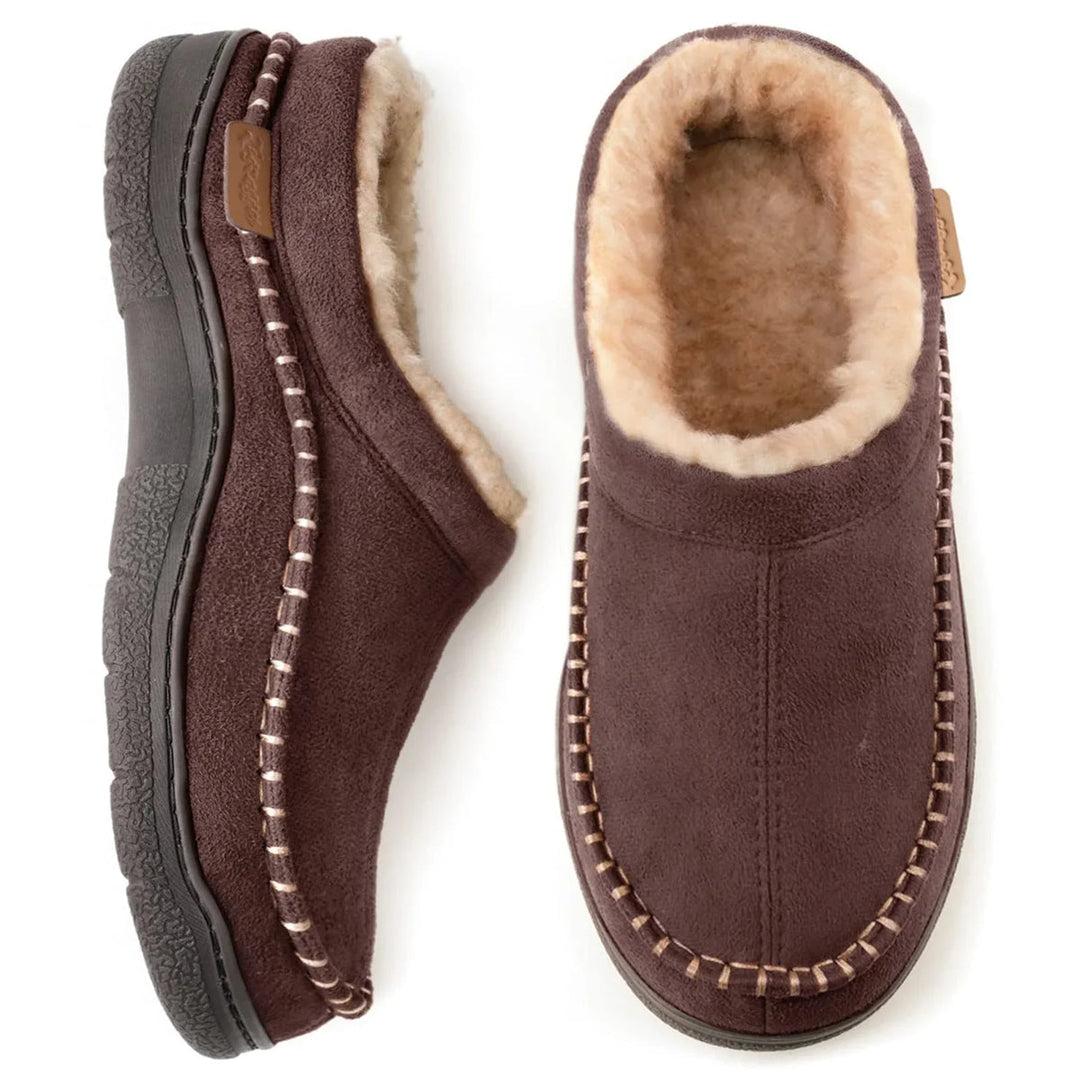 Pantoufles homme confortables à semelle antidérapante, parfaites pour la maison. Chaussons doux et sécurisés.