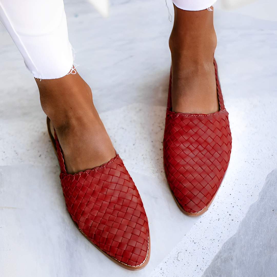 Chaussures Amélie luxe pour femme, plates et polyvalentes, allient élégance et confort pour toutes occasions.