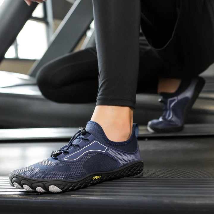 Paire de chaussures aquatiques confortables effet pieds nus, parfaites pour l'intérieur et l'extérieur.