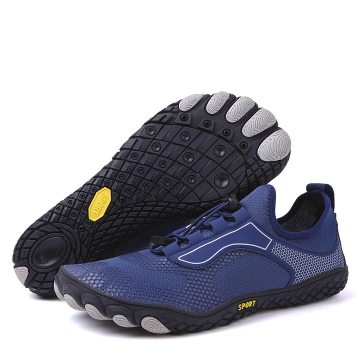 Gros plan sur la texture des chaussures aquatiques légères unisexe, offrant confort et adhérence.