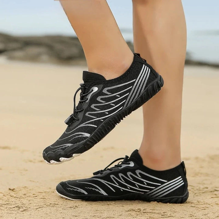 Chaussures flexibles et respirantes pour sports aquatiques, marche sur la plage ou yoga. Confort minimaliste.