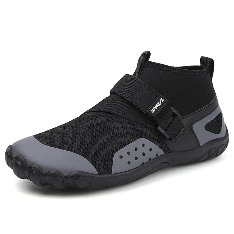 Chaussures aquatiques pour randonnée et plage, offrant un confort ultime et protection efficace des pieds.