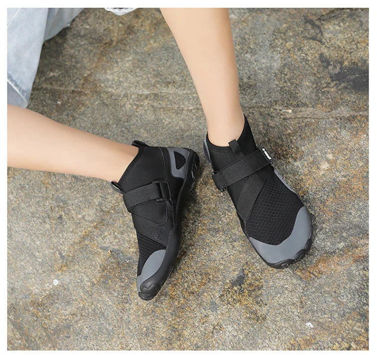 Chaussures de protection pieds pour sport nautique, antidérapantes et très confortables, style pieds nus.