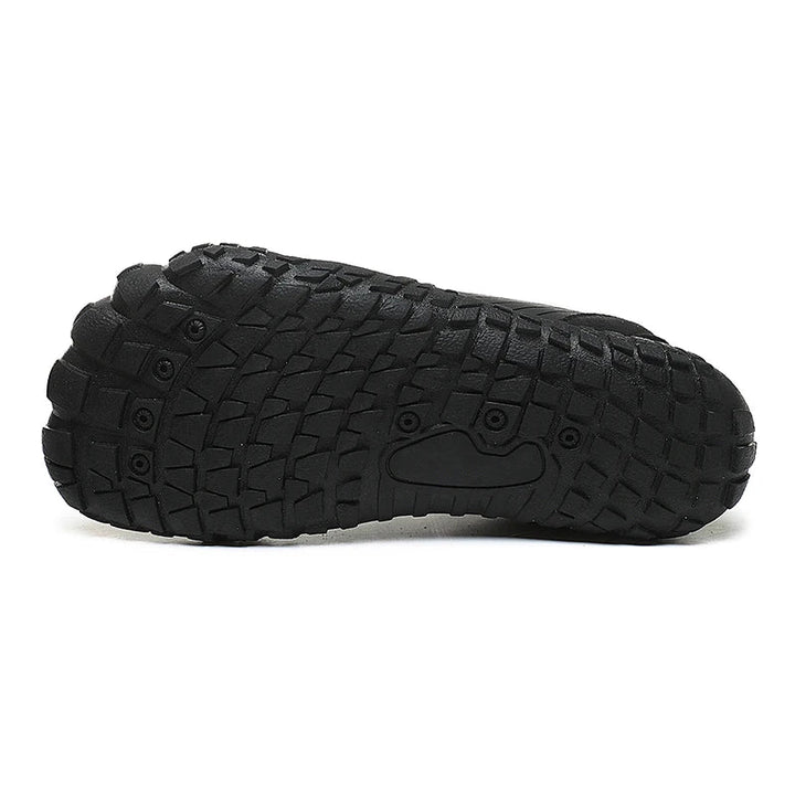 Baskets aquatiques pieds nus respirantes. Adhérence optimale pour la plage, la piscine et l'aquafitness.