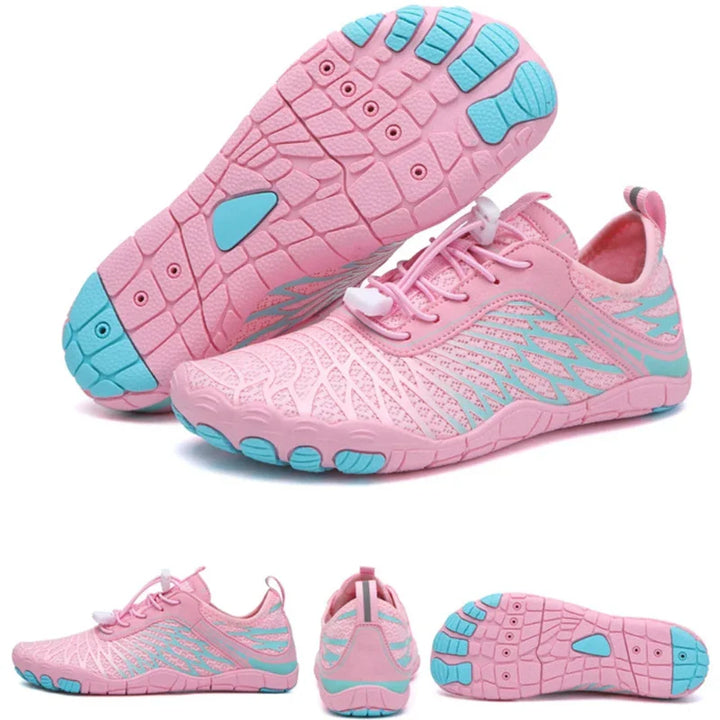 Modèle unisexe de chaussures aquatiques avec semelle antidérapante, offrant sécurité et confort pour toutes activités.