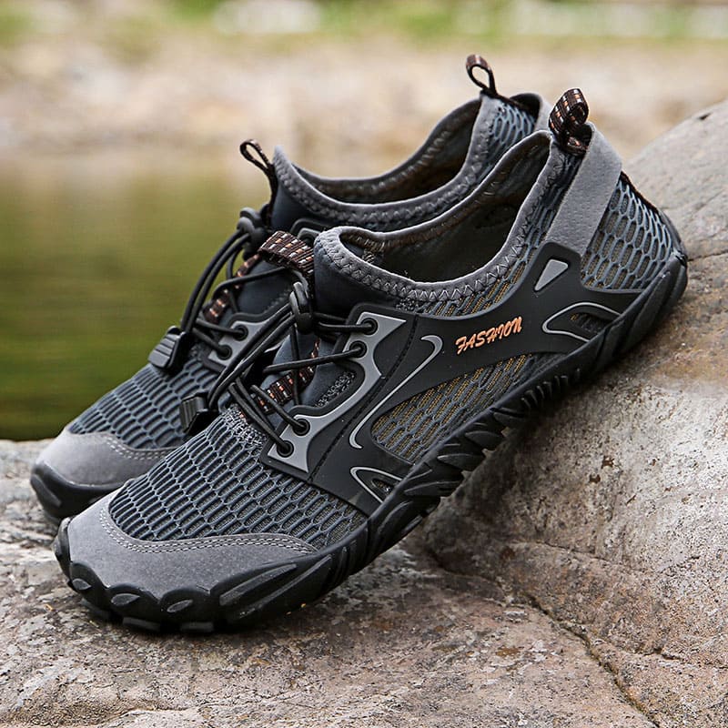 Confortables chaussures aquatiques unisexe, séchage rapide, parfaites pour nager ou marcher sur la plage.