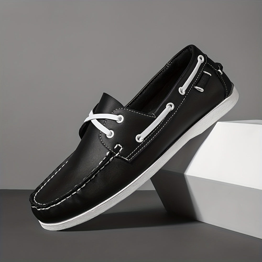 Chaussures bateau homme, robustes et confortables. Style nautique élégant, parfaites pour toutes occasions.