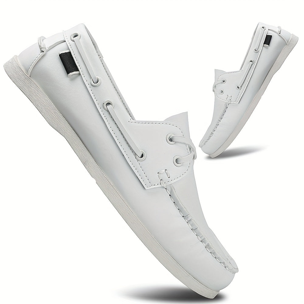 Chaussures bateau homme, robustes et confortables. Style nautique élégant, parfaites pour toutes occasions.