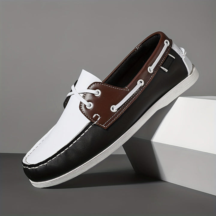Chaussures bateau homme, robustes et confortables. Style nautique élégant, parfaites pour toutes occasions.