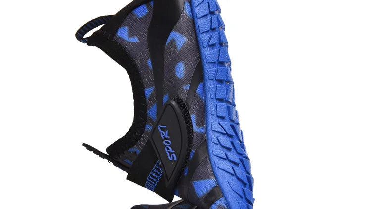 Chaussures d'eau d'été pour enfants, respirantes et légères, idéales activités extérieures et aquatiques.
