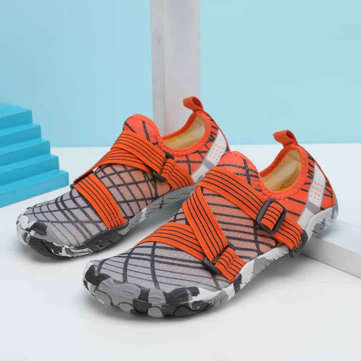 Chaussures d'eau pieds nus unisexes à séchage rapide, idéales pour la plage, la piscine et activités aquatiques.