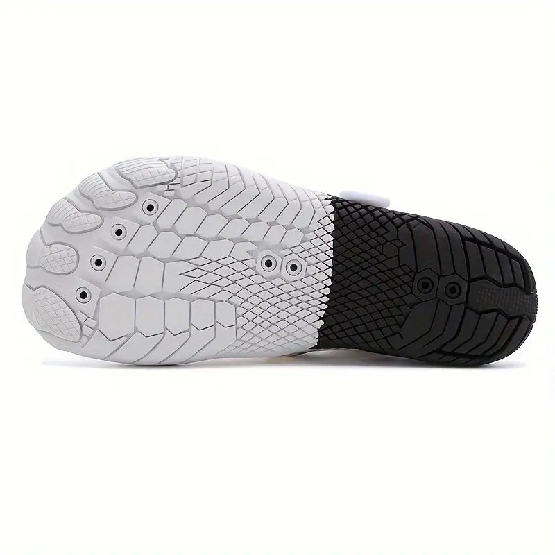 Chaussures d'extérieur à séchage ultra rapide, essentielles pour vos aventures estivales et voyages à la mer.