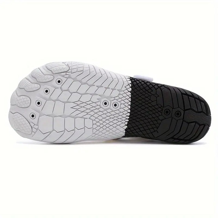 Chaussures d'extérieur à séchage ultra rapide, essentielles pour vos aventures estivales et voyages à la mer.