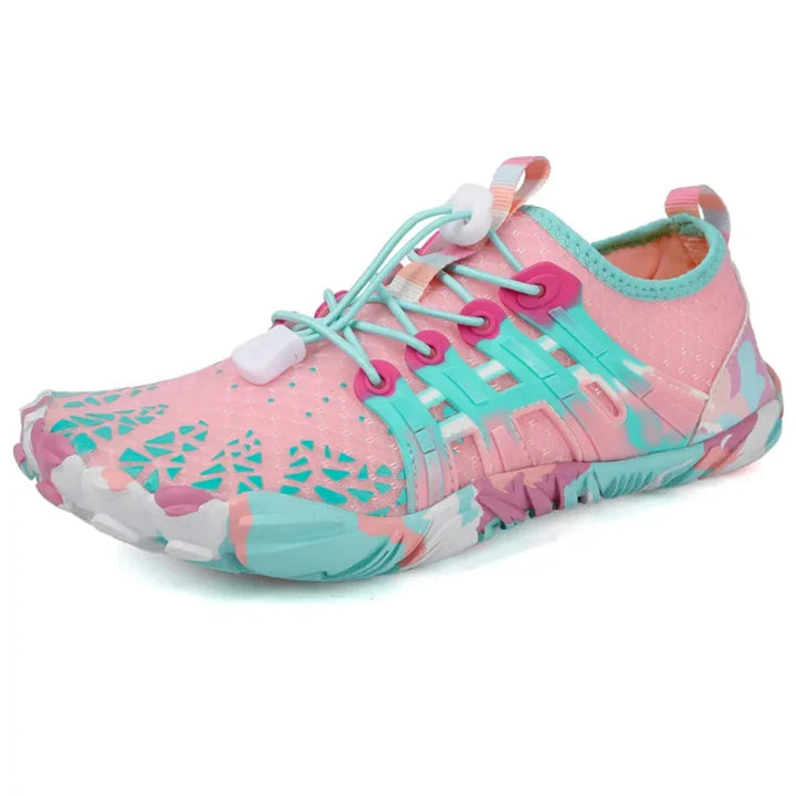 Chaussures aquatiques polyvalentes, idéales pour la plage, la randonnée aquatique et le kayak.