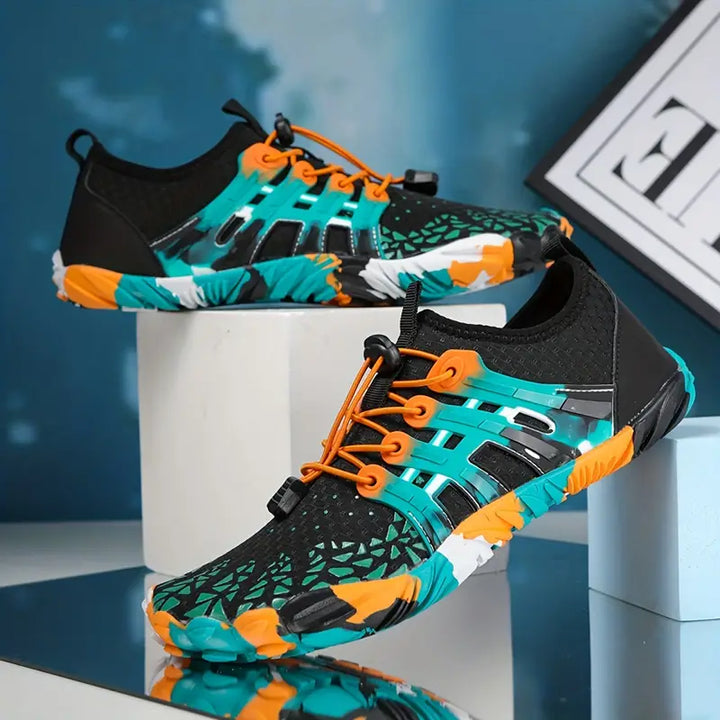 Chaussures de randonnée aquatique légères et souples, idéales pour les sentiers humides et la rivière.