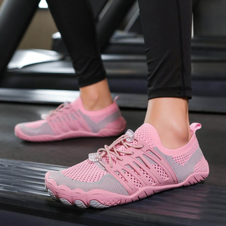 Chaussures pieds nus flexibles, idéales pour la randonnée aquatique et les sports nautiques en extérieur.